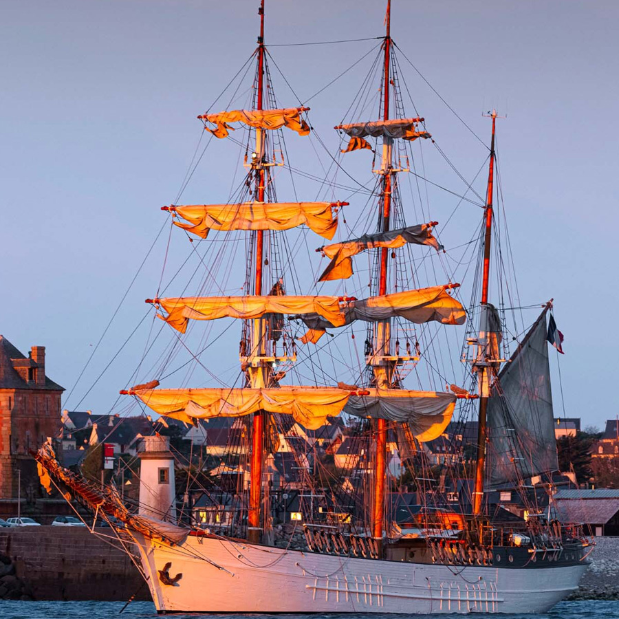 Grand voilier &eacute;cole