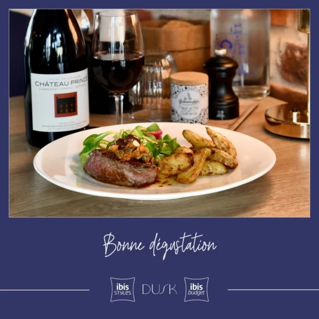 Déjeuner, dîner, bruncher ... On est parés !
À tout moment de la journée, jusque tard le soir, installez-vous et parcourez la carte, on prend la commande 😋😉

https://www.dusk-saint-nazaire.com/
#dusk #hotel #saintnazaire #ibisbudget #ibisstyles
