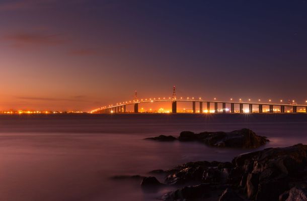 wp-content/uploads/2022/11/pont-de-saint-nazaire-la-nuit-2.jpg